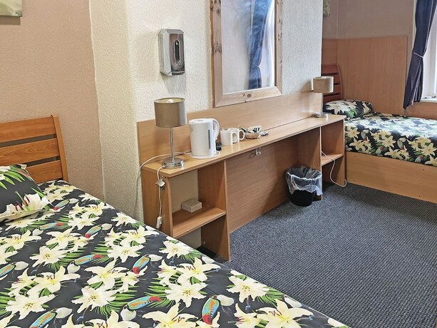 Imagen de la habitación del Hotel Hayward. Foto 7