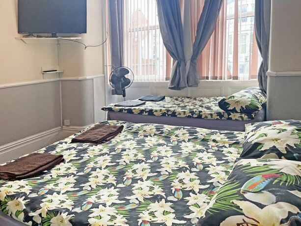 Imagen de la habitación del Hotel Hayward. Foto 9