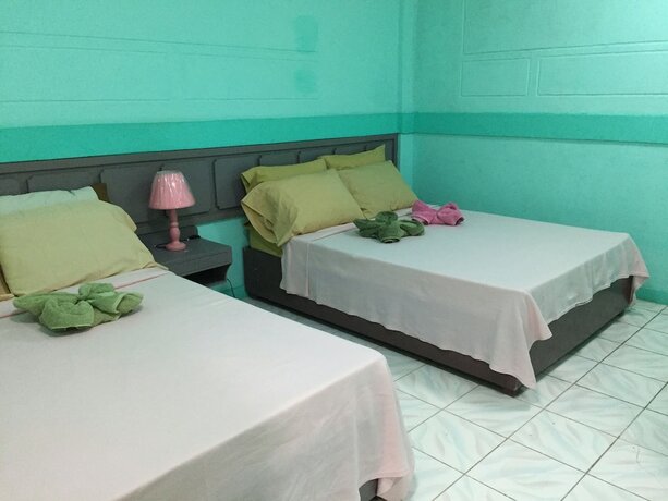 Imagen general del Hotel Hayward Travel Inn. Foto 14