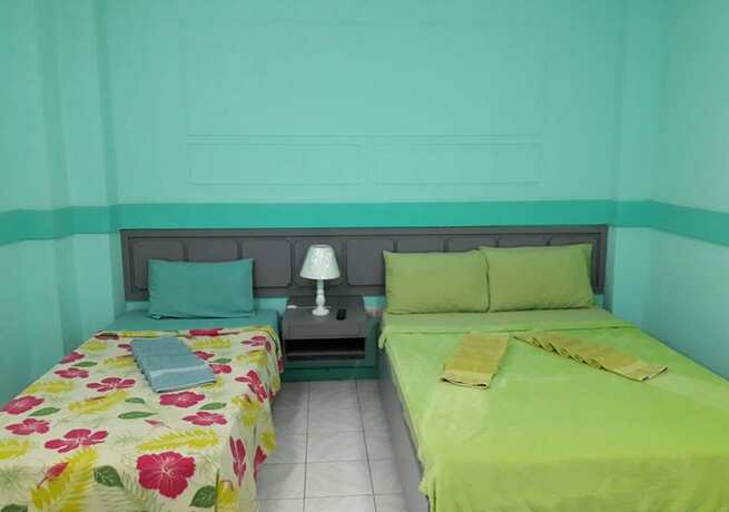 Imagen general del Hotel Hayward Travel Inn. Foto 15
