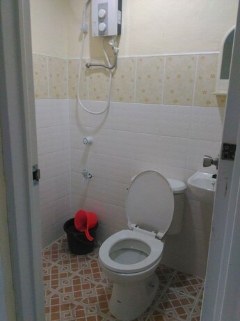Imagen de la habitación del Hotel Hayward Travel Inn. Foto 21