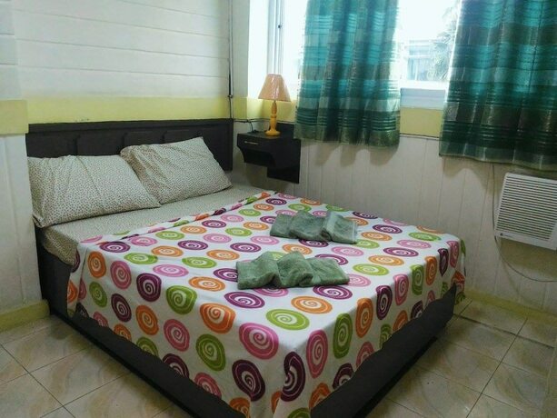 Imagen de la habitación del Hotel Hayward Travel Inn. Foto 24