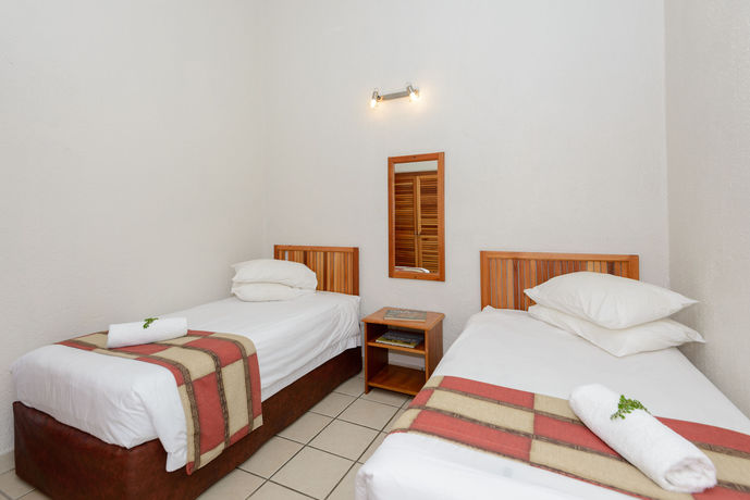 Imagen de la habitación del Hotel Hazyview Cabanas. Foto 9