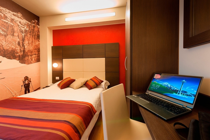 Imagen de la habitación del Hotel Hb Aosta and Balcony Spa. Foto 4