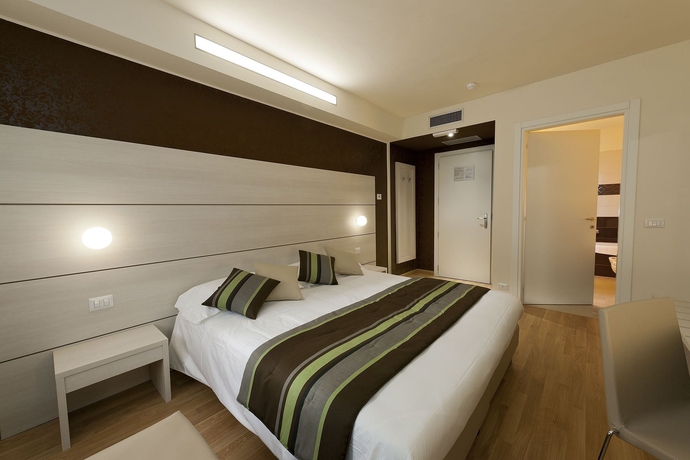 Imagen de la habitación del Hotel Hb Aosta and Balcony Spa. Foto 6