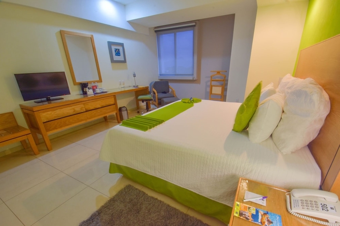 Imagen de la habitación del Hotel Hb C&oacute;rdoba. Foto 7