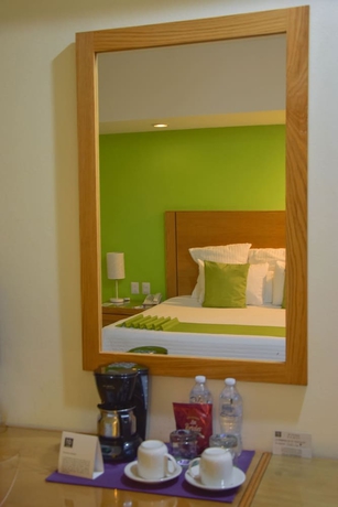 Imagen de la habitación del Hotel Hb C&oacute;rdoba. Foto 16