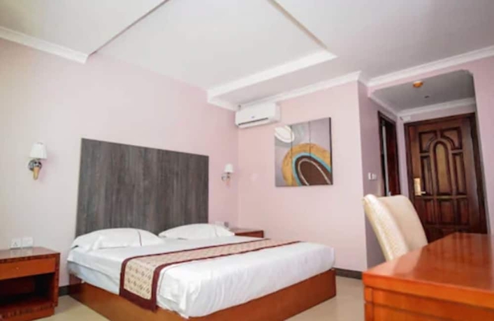 Imagen de la habitación del Hotel Hbt Russel. Foto 2