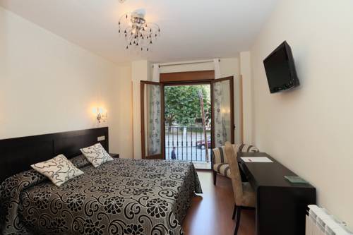 Imagen de la habitación del Hotel Hc Sigüenza. Foto 3