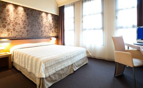 Imagen de la habitación del Hotel Hc3. Foto 2