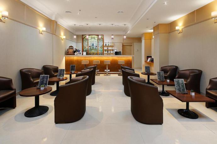 Imagen del bar/restaurante del Hotel Hcc Regente. Foto 3