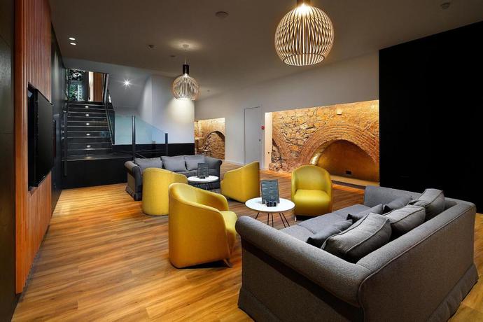 Imagen de los interiores del Hotel Hcc Taber. Foto 9