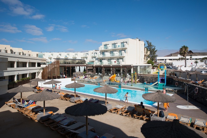 Imagen general del Hotel Hd Beach Resort. Foto 1