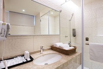 Imagen de los interiores del Hotel He Ti. Foto 14