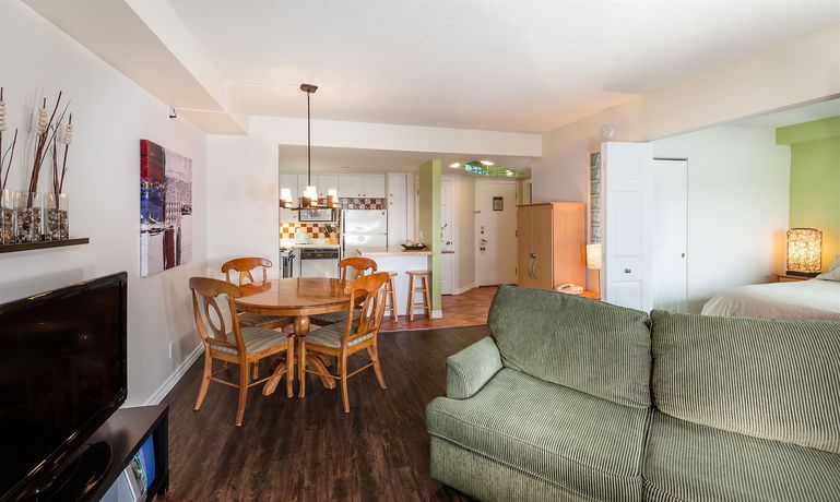 Imagen de la habitación del Hotel H&eacute;bergement Mont-sainte-anne. Foto 3