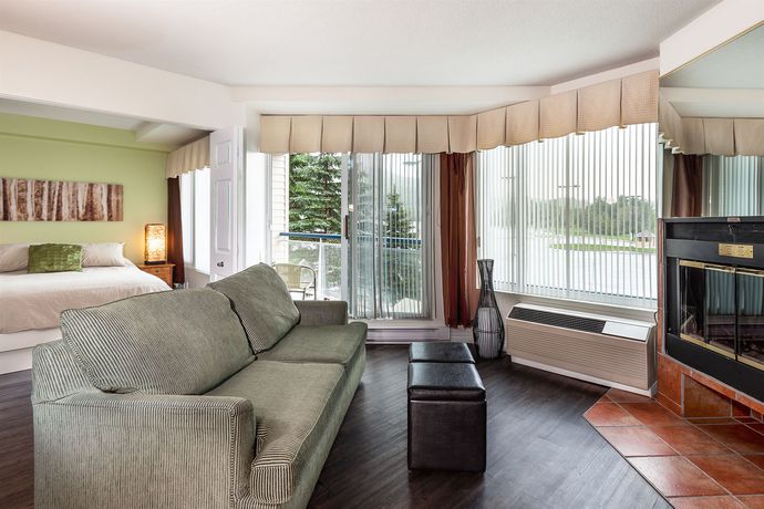 Imagen de los interiores del Hotel H&eacute;bergement Mont-sainte-anne. Foto 10