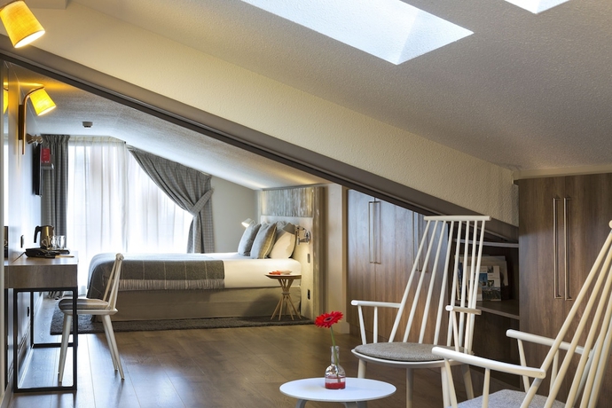 Imagen de la habitación del Hotel Héliopic and Spa. Foto 13