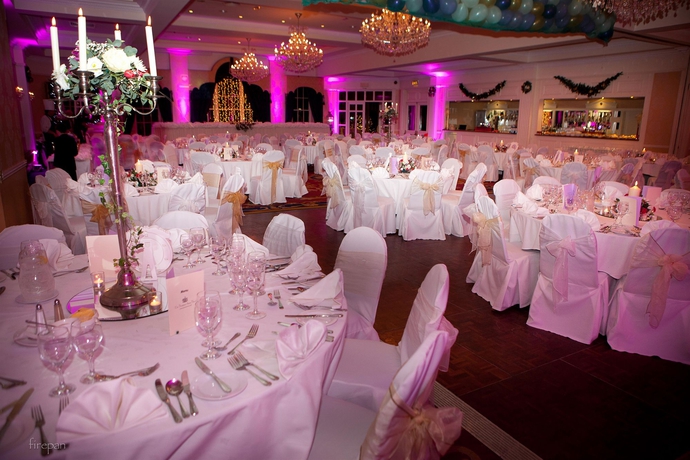 Imagen de los interiores del Hotel Headfort Arms. Foto 7