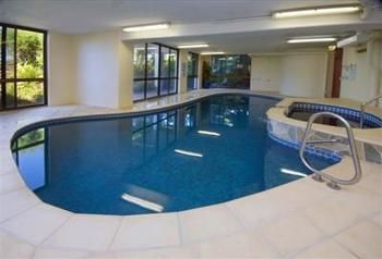 Imagen de la piscina del Hotel Headland Tropicana. Foto 16