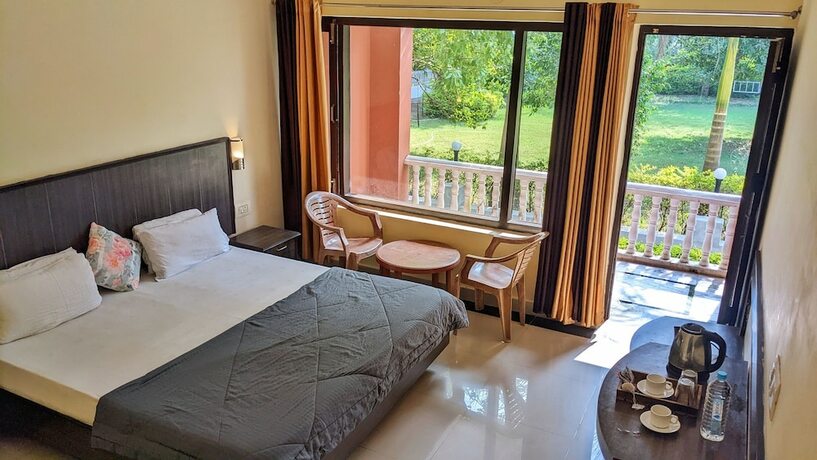 Imagen de la habitación del Hotel Headquarter Khajuraho. Foto 23