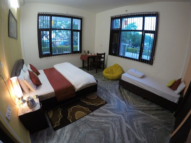 Imagen de la habitación del Hotel Headquarter Khajuraho. Foto 24