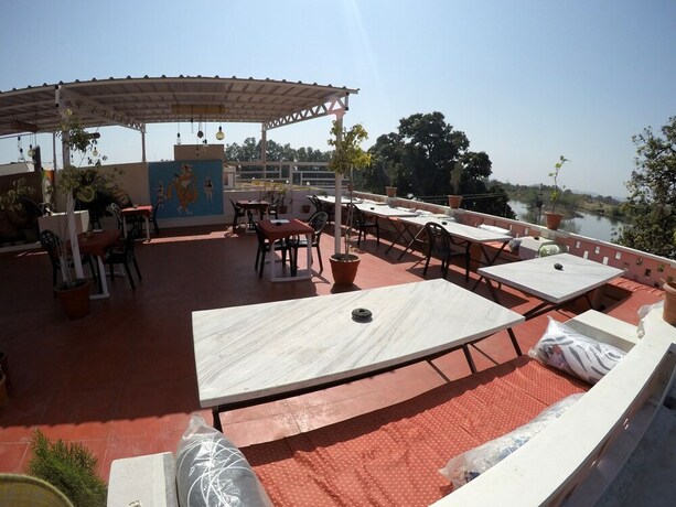 Imagen de la habitación del Hotel Headquarter Khajuraho. Foto 34