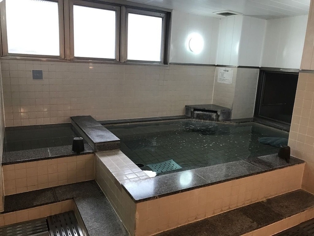Imagen de la piscina del Hotel Heal In Yokkaichi. Foto 18