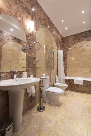 Imagen general del Hotel Health Resort Shato Spas. Foto 8