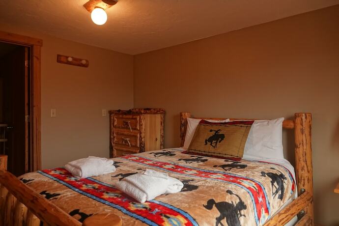 Imagen de la habitación del Hotel Heart 6 Ranch. Foto 18