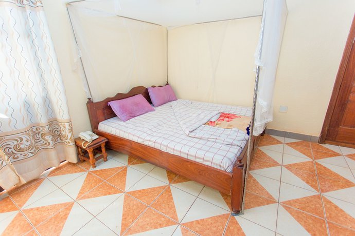 Imagen de la habitación del Hotel Heart Land. Foto 9