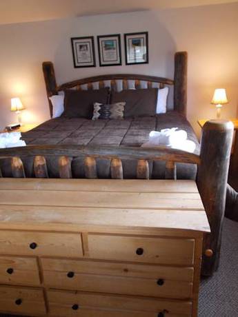 Imagen de la habitación del Hotel Heart Six Ranch. Foto 8