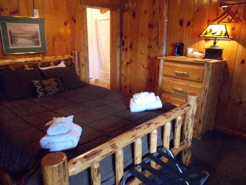 Imagen de la habitación del Hotel Heart Six Ranch. Foto 11