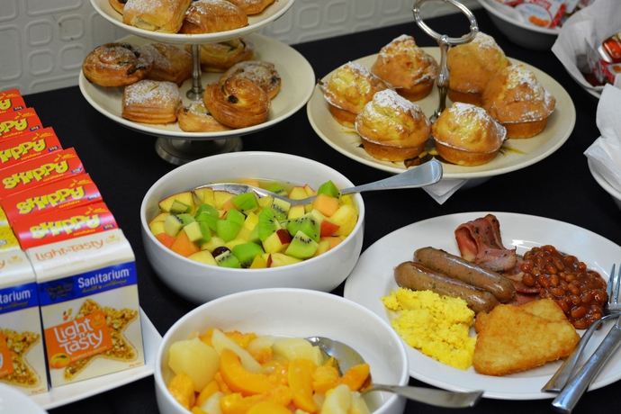 Imagen del bar/restaurante del Hotel Heartland Ambassador Hamilton. Foto 4