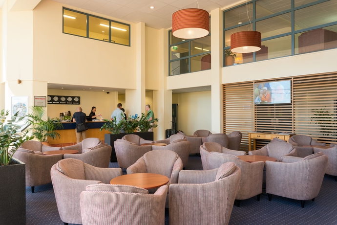 Imagen de los interiores del Hotel Heartland Auckland Airport. Foto 13