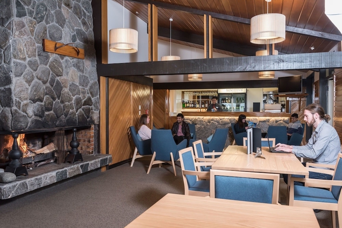 Imagen del bar/restaurante del Hotel Heartland Glacier Country. Foto 4