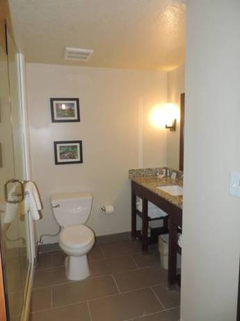 Imagen de la habitación del Hotel Heartland Inn and Suites. Foto 1