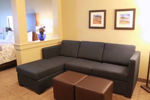 Imagen de la habitación del Hotel Heartland Inn and Suites. Foto 2