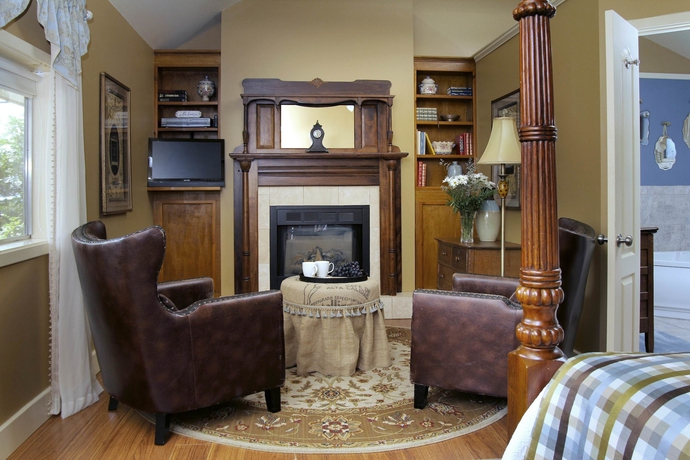 Imagen de los interiores del Hotel Heartstone Inn B&B and Cottages. Foto 19