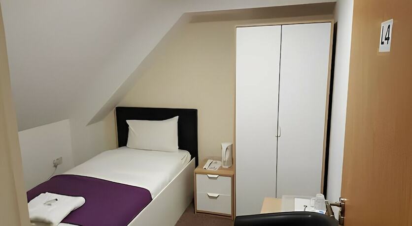 Imagen de la habitación del Hotel Heathrow Travellers Hub. Foto 10