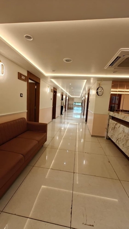 Imagen de los interiores del Hotel Heaven Blue. Foto 10