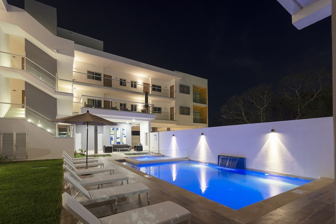 Imagen de la piscina del Hotel Heaven, Playa del Carmen. Foto 16