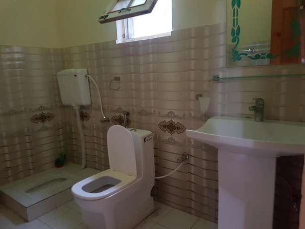 Imagen de la habitación del Hotel Heaven Rose Khanian. Foto 7