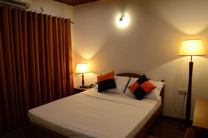 Imagen de la habitación del Hotel Heaven Seven Kandy. Foto 5
