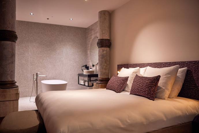 Imagen de la habitación del Hotel Heavens. Foto 16