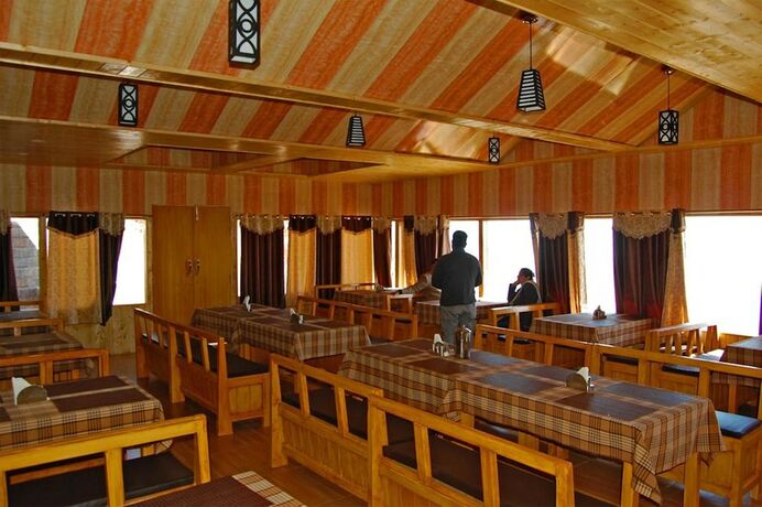 Imagen del bar/restaurante del Hotel Heavens Retreat. Foto 5