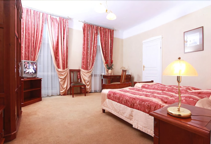 Imagen de la habitación del Hotel Heban. Foto 7