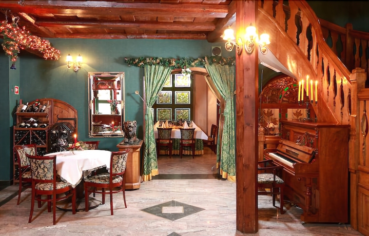 Imagen del bar/restaurante del Hotel Heban. Foto 2