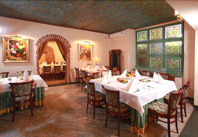Imagen del bar/restaurante del Hotel Heban. Foto 5