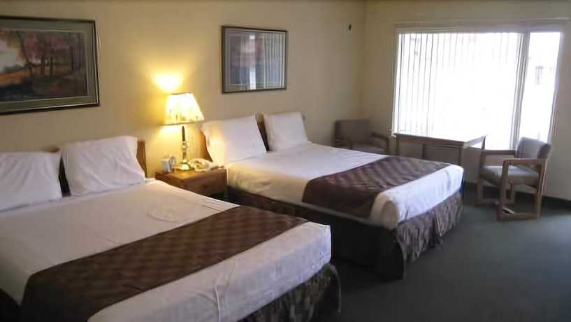 Imagen de la habitación del Hotel Heber Inn. Foto 8