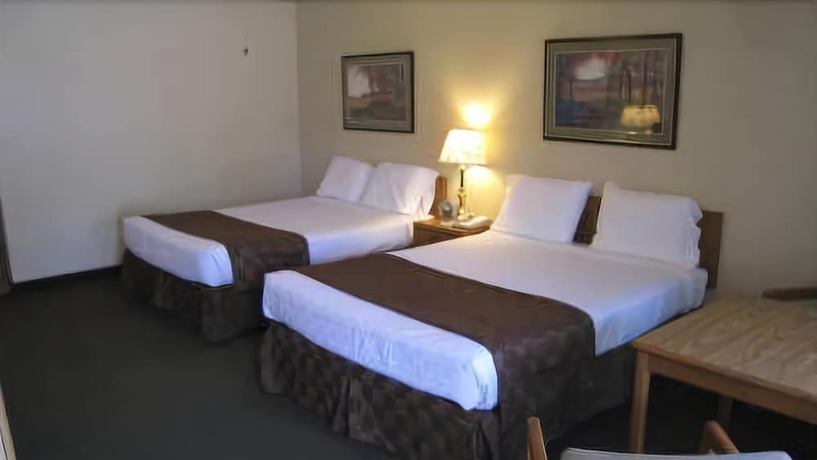Imagen de la habitación del Hotel Heber Inn. Foto 11